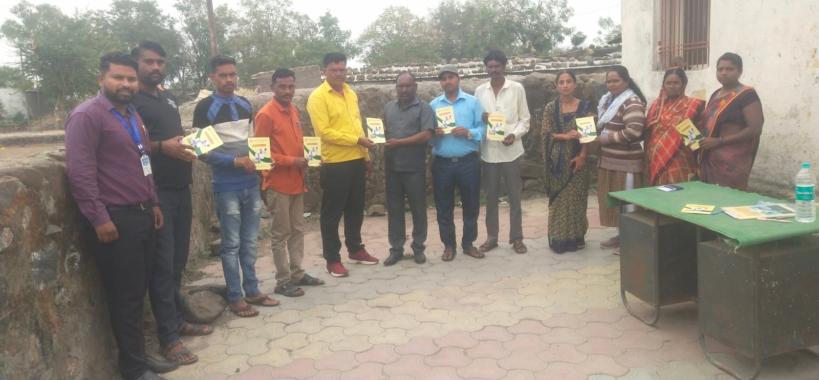 आरोग्य तपासणी व फॅमिली हेल्थ कार्ड शिबीर फोटो 75